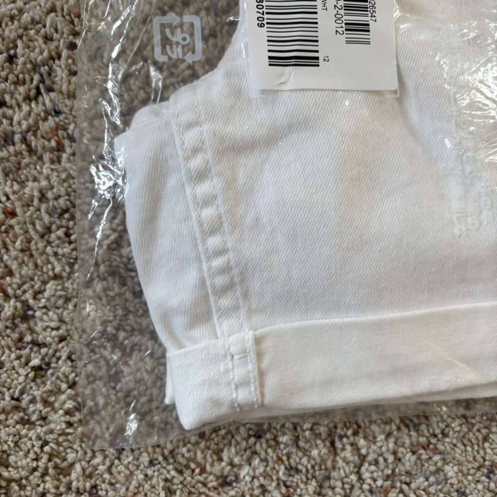Maternity jean shorts - Picture 7 of 11
